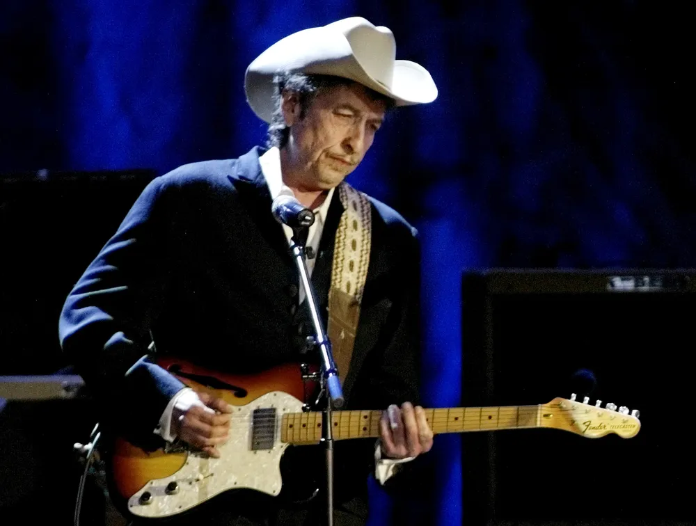 Bob Dylan durante show em Los Angeles em 2004