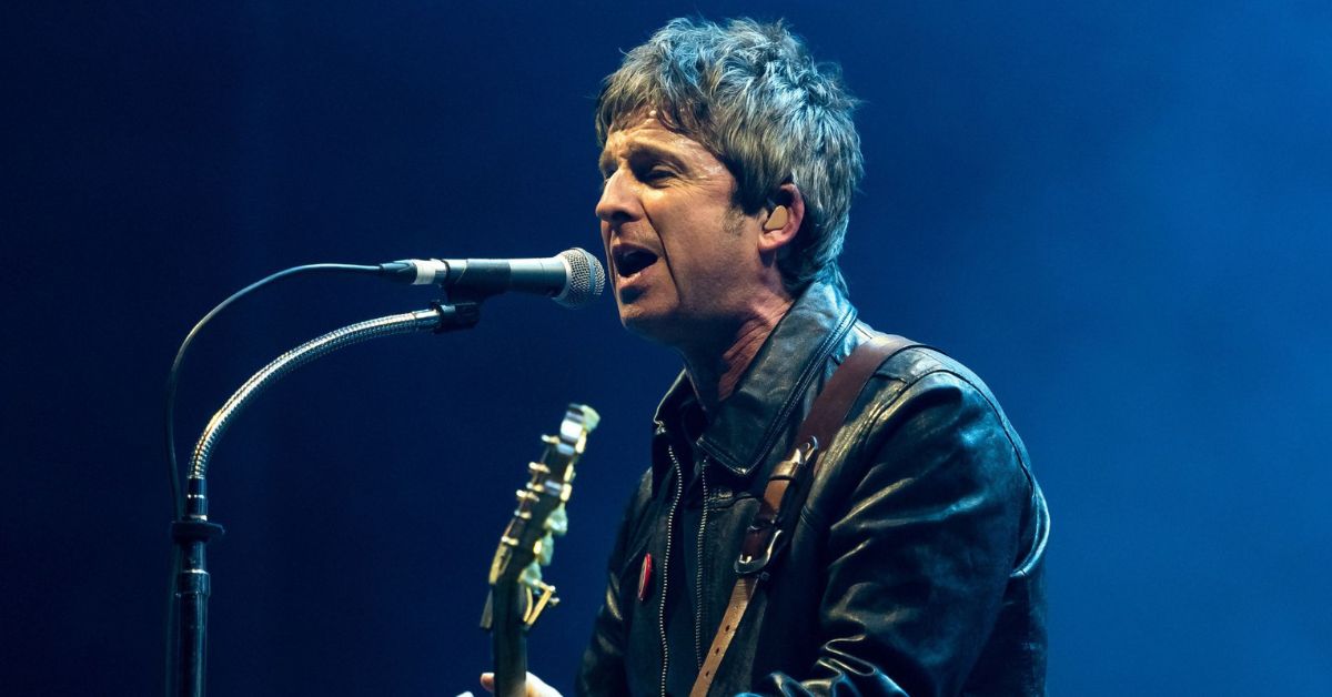 Noel Gallagher do Noel Gallagher's High Flying Birds se apresenta na OVO Arena Wembley em 14 de dezembro de 2023 em Londres.